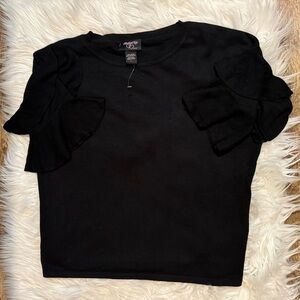 Hooked Up by IOT Black Ruffle Sleeve Top Women’s Size L NWOT Lightweight Knit